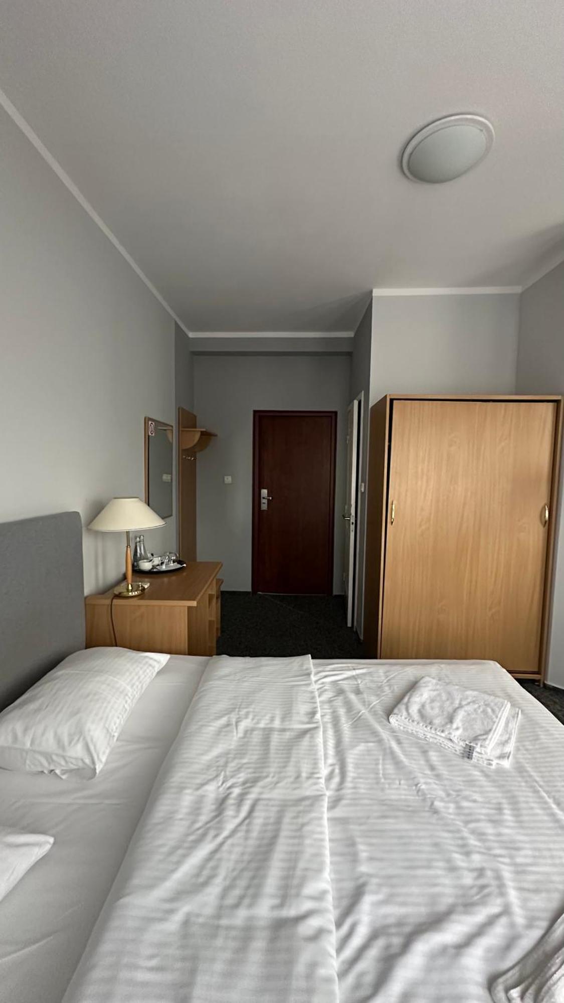 Lezzet B&B Pokoj Goscinny & Turkishrestaurant Warsaw Luaran gambar