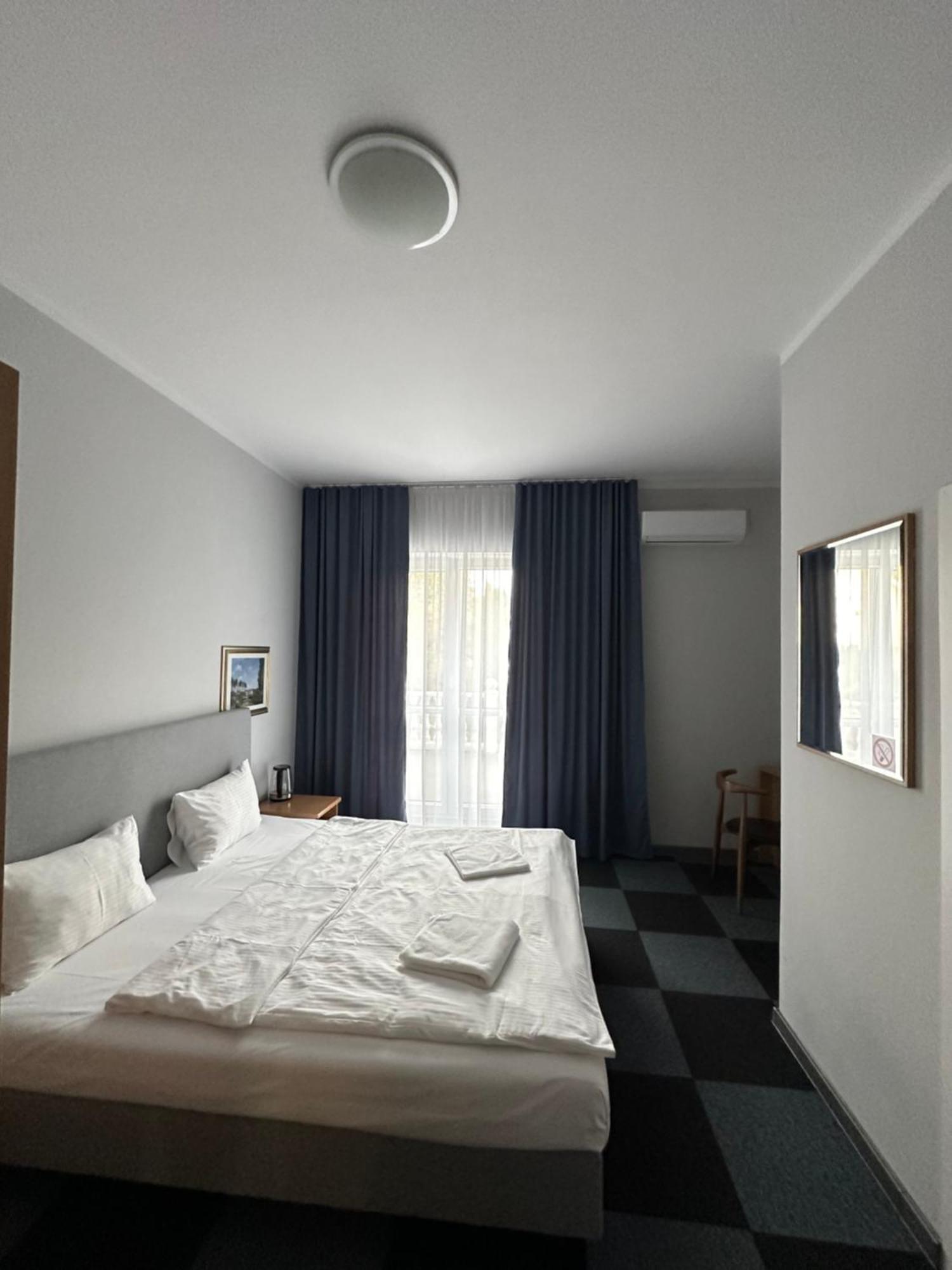 Lezzet B&B Pokoj Goscinny & Turkishrestaurant Warsaw Luaran gambar