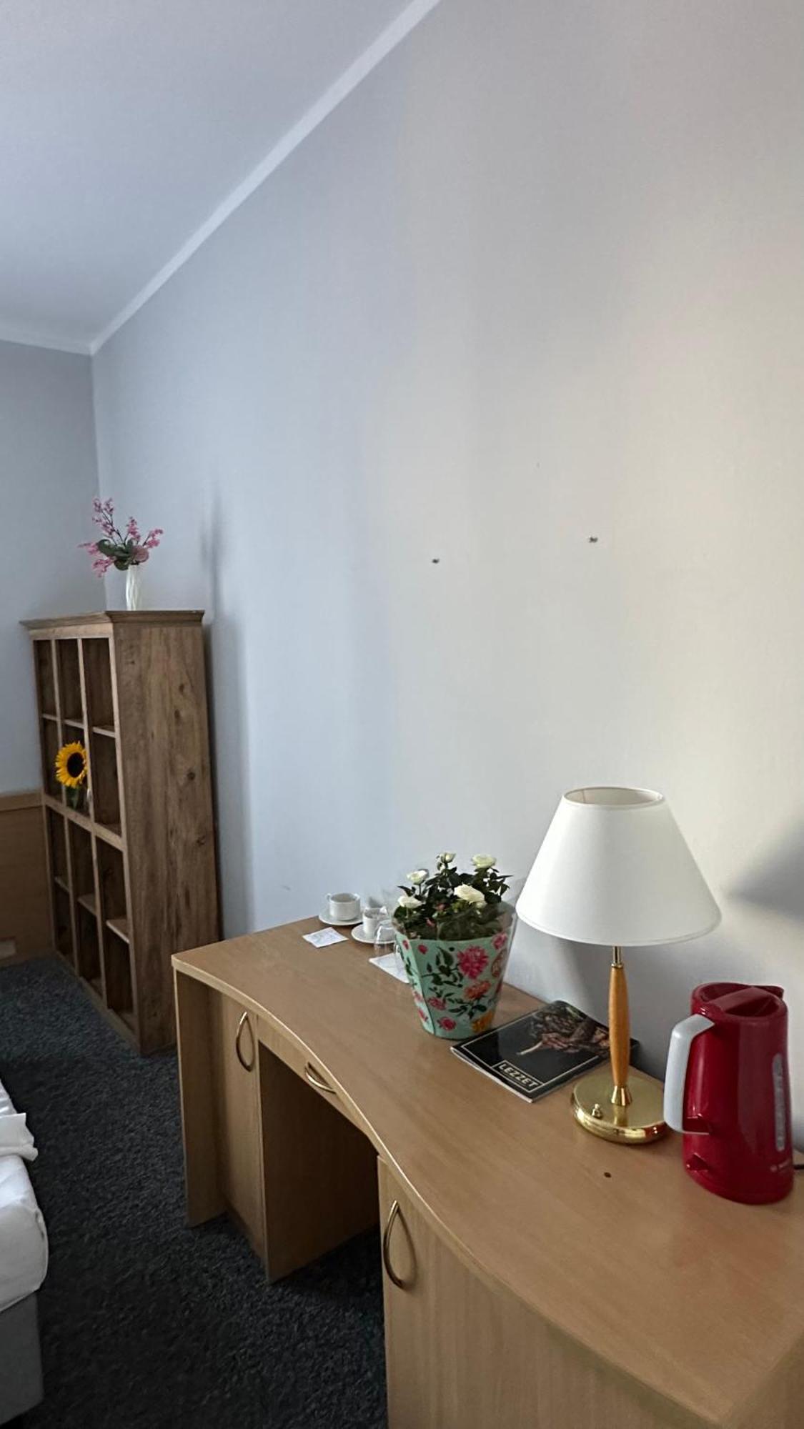Lezzet B&B Pokoj Goscinny & Turkishrestaurant Warsaw Luaran gambar